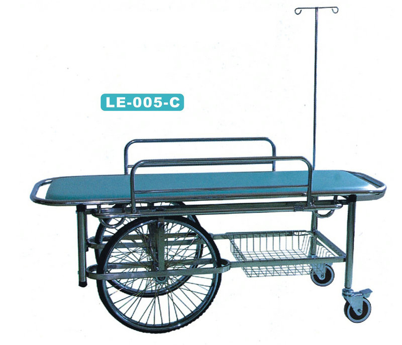 Patient cart with two big and two small wheels