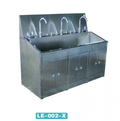 Stainless steel sensor hand sink in sterile room